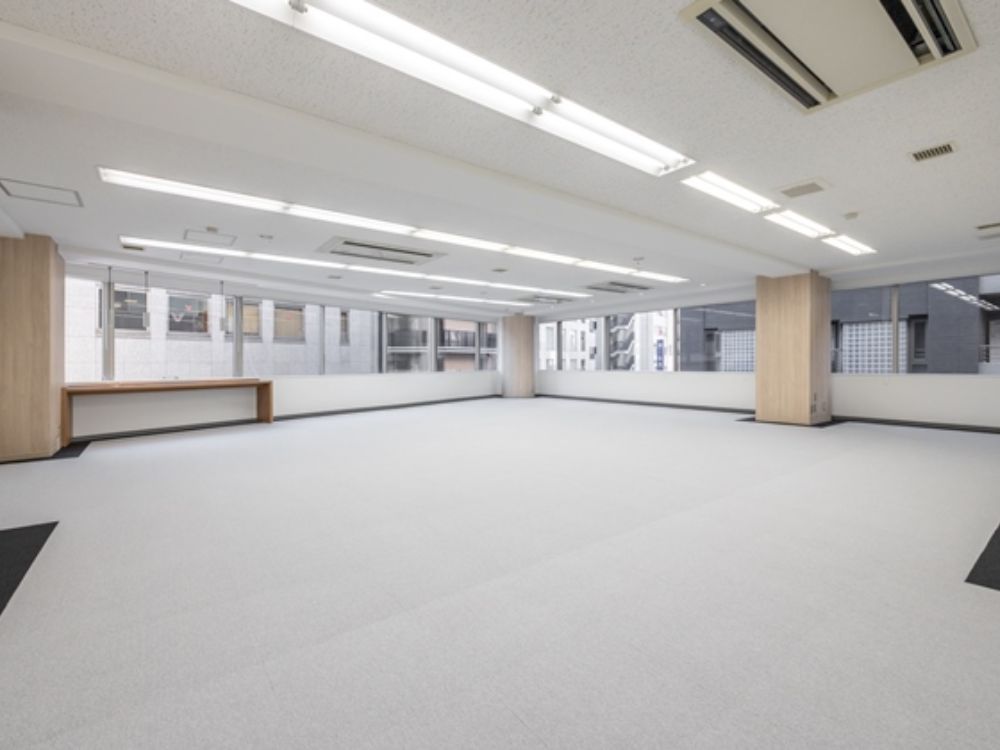 千代田区九段南のセットアップオフィス物件（市ヶ谷駅徒歩8分、約45坪）