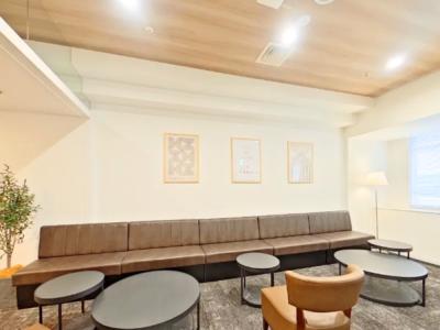 新宿区西新宿のホテル内セットアップオフィス物件(都庁前駅徒歩5分、約50坪)