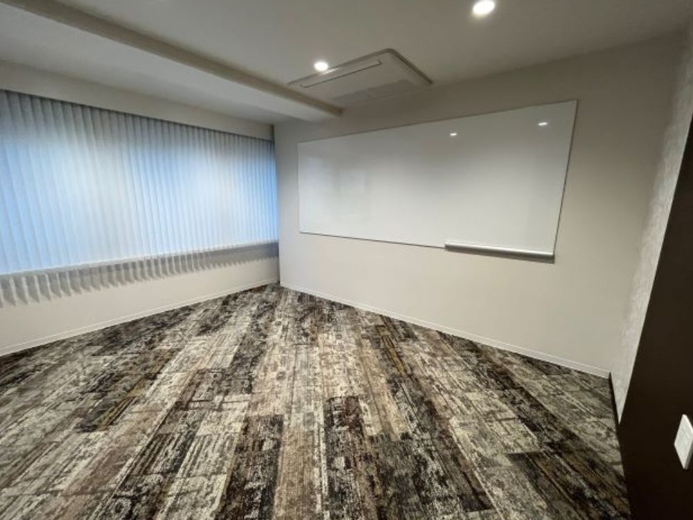 文京区本郷のセットアップオフィス物件（本郷三丁目駅徒歩3分、約40坪）