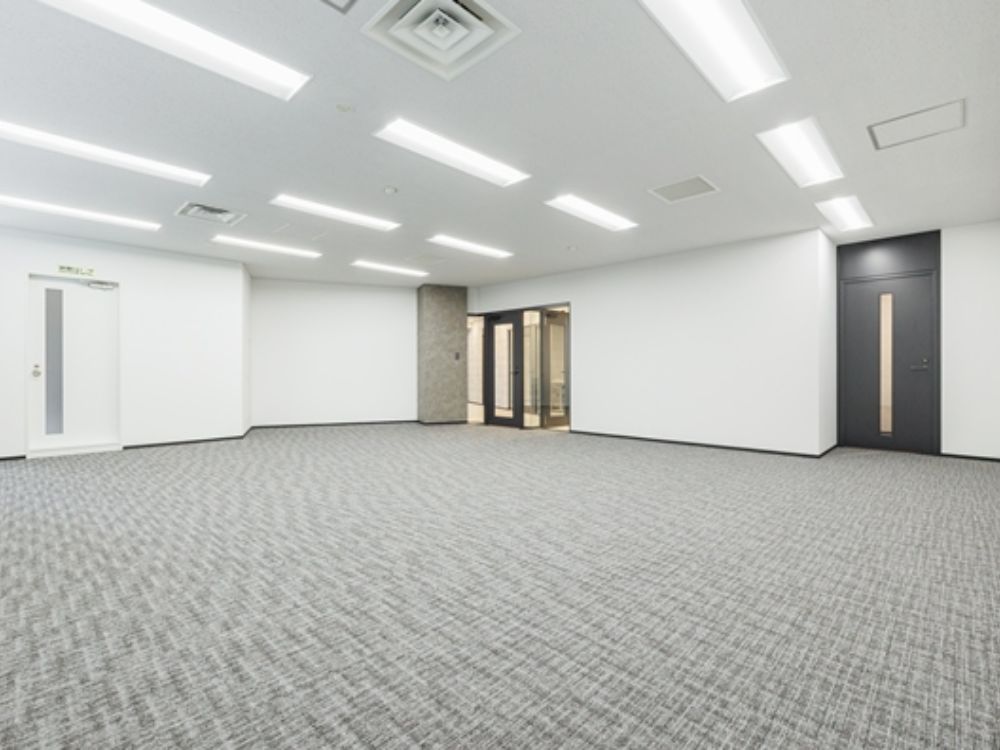 千代田区神田東松下町のセットアップオフィス物件（岩本町駅徒歩3分、約40坪）
