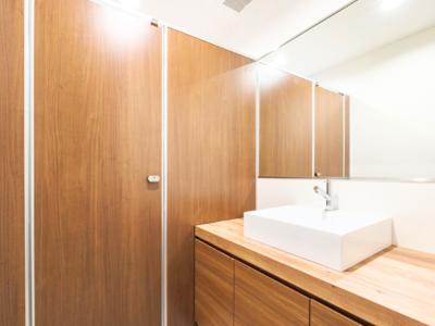 港区東新橋のセットアップオフィス物件(汐留駅徒歩2分、約30坪)