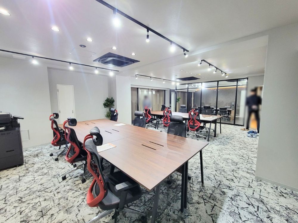 港区六本木のセットアップオフィス物件（乃木坂駅徒歩1分、約25坪）