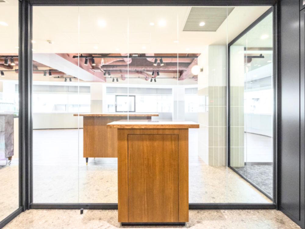 中央区日本橋久松町のセットアップオフィス物件（東日本橋駅徒歩4分、約60坪）