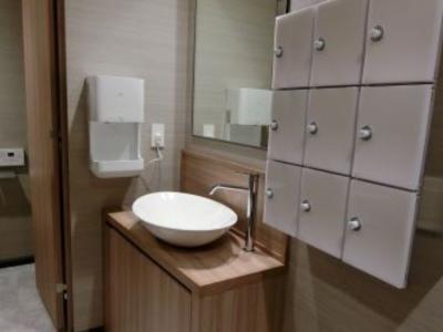 目黒区中目黒のセットアップオフィス物件(中目黒駅徒歩7分、約75坪)