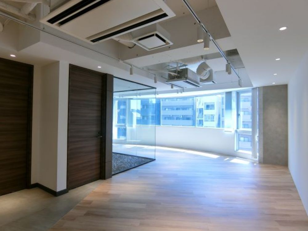 目黒区中目黒のセットアップオフィス物件（中目黒駅徒歩7分、約75坪）