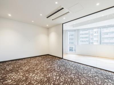 目黒区中目黒のセットアップオフィス物件(中目黒駅徒歩7分、約75坪)