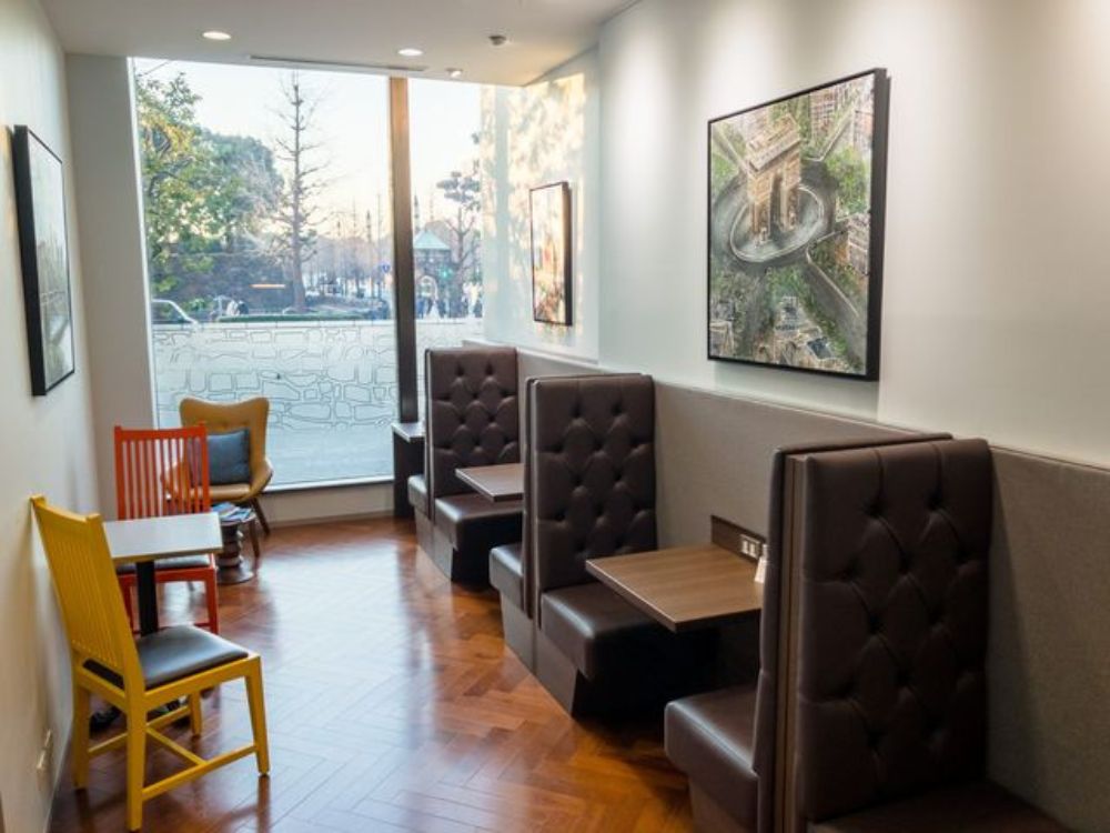 千代田区丸の内の3-6名用オフィス（二重橋前駅徒歩1分、10坪未満）