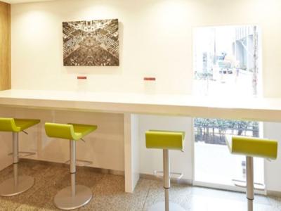 渋谷区千駄ヶ谷のオフィス物件(新宿駅徒歩3分)