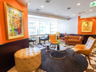 中央区日本橋本町の1-2名用オフィス物件（新日本橋駅徒歩1分、10坪未満）