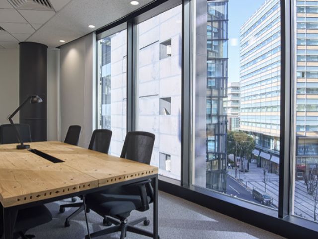 港区六本木のオフィス物件（六本木駅徒歩1分）