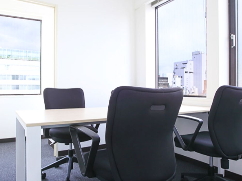 港区新橋のオフィス物件（新橋駅徒歩5分）