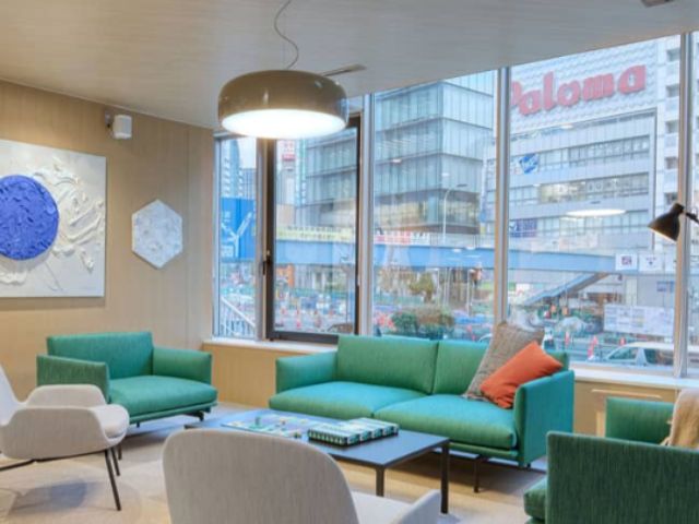 新宿区西新宿のオフィス物件（新宿駅徒歩2分）