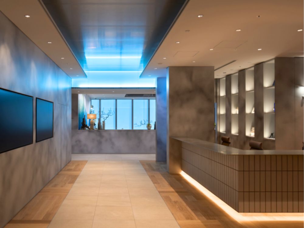 港区芝の4-5名用オフィス物件（三田駅徒歩1分、10坪未満）