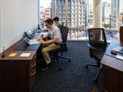 中央区日本橋室町の4-5名用オフィス物件(三越前駅徒歩1分、10坪未満)