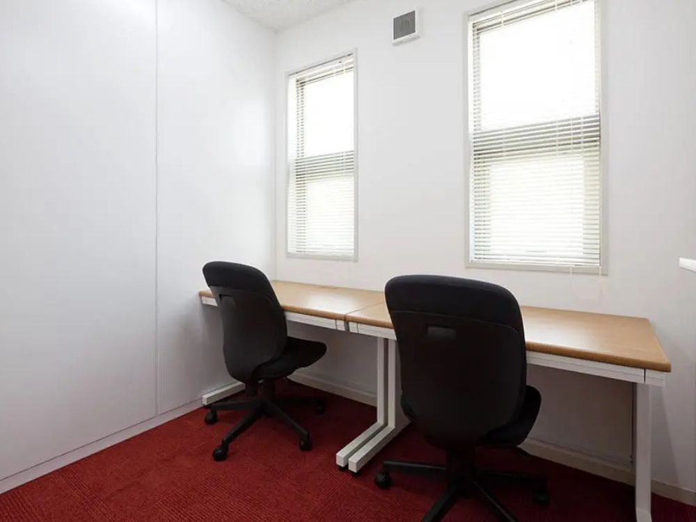 豊島区池袋の2名用オフィス物件（池袋駅徒歩1分、10坪未満）