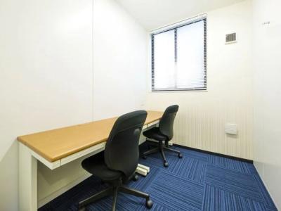 豊島区池袋の2名用オフィス物件（池袋駅徒歩1分、10坪未満）