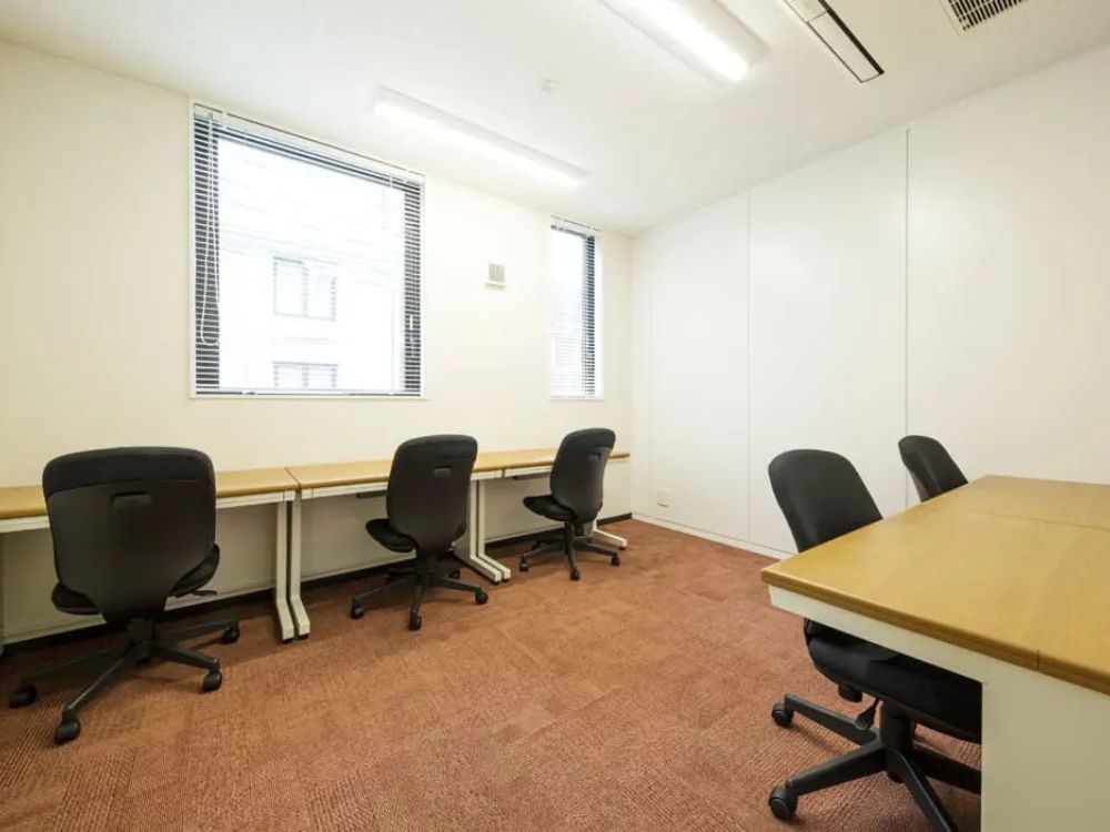 豊島区池袋の4-6名用オフィス物件（池袋駅徒歩1分、10坪未満）