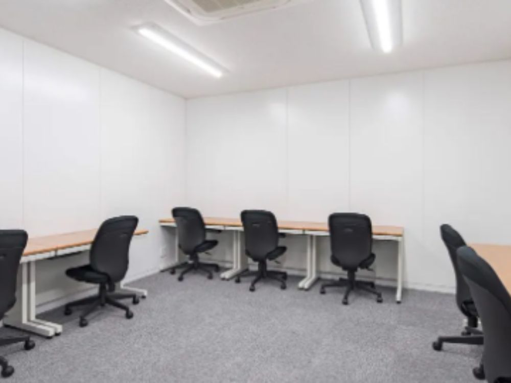 中央区日本橋小舟町の8-10名用オフィス物件（人形町駅徒歩5分、10坪未満）