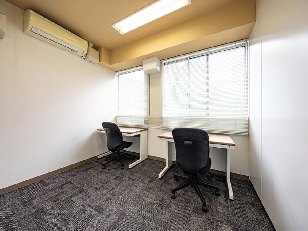 豊島区南大塚の3-6名用オフィス物件（大塚駅徒歩2分、10坪未満）