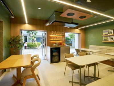 渋谷区代々木の4名用オフィス物件(新宿駅徒歩2分、10坪未満)