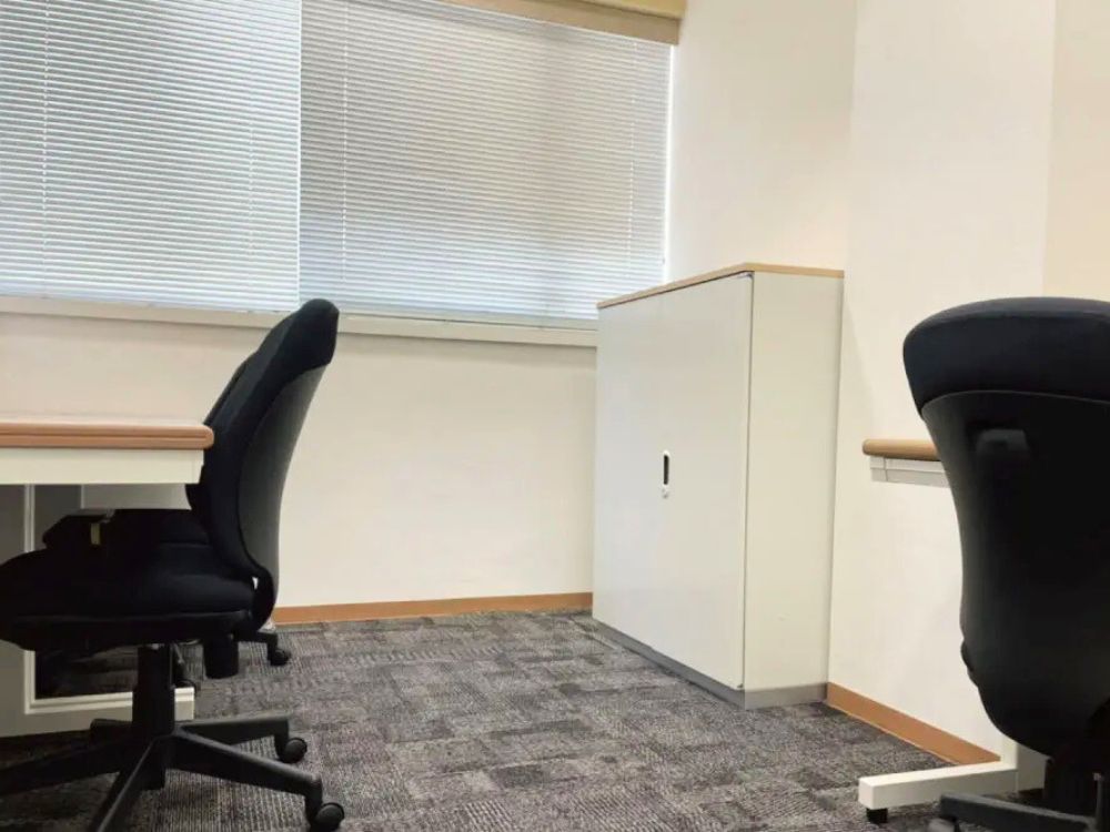 渋谷区代々木の3-4名用オフィス物件（代々木駅徒歩2分、10坪未満）