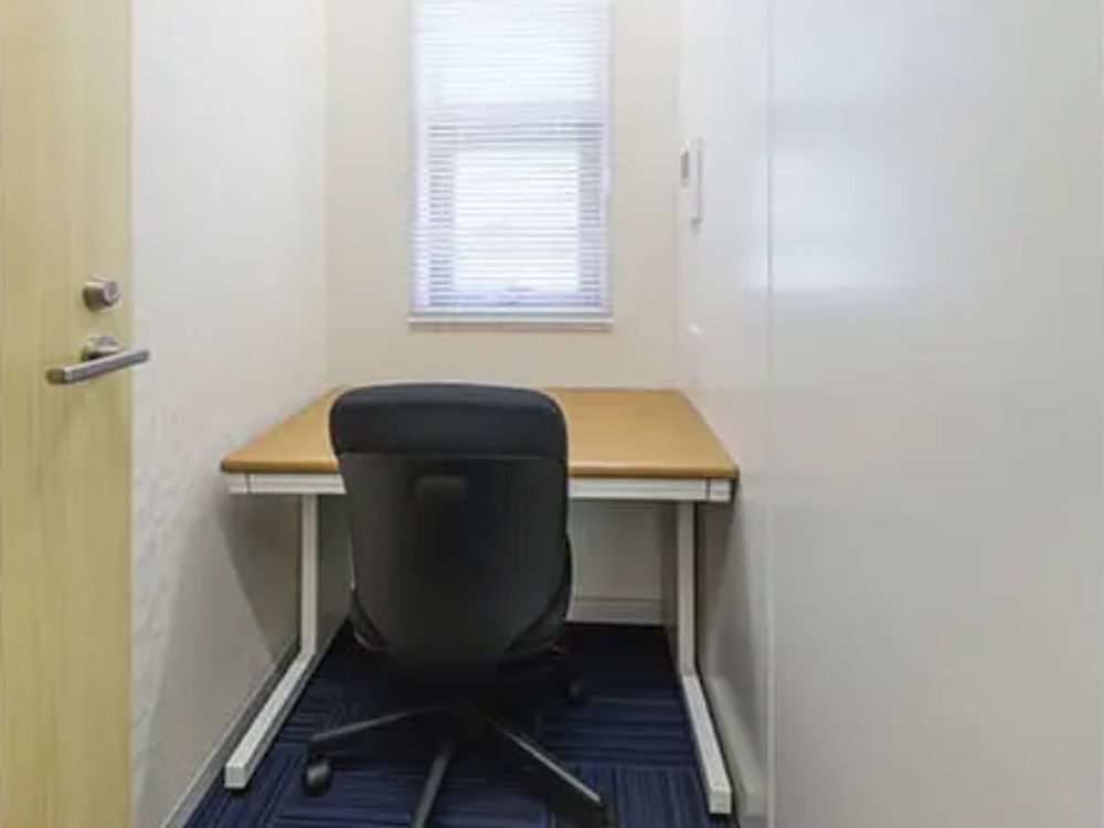 港区赤坂の1名用オフィス物件（赤坂駅徒歩3分、10坪未満）