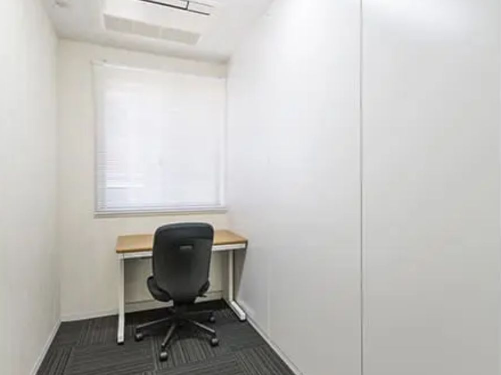 港区赤坂の2名用オフィス物件（赤坂駅徒歩3分、10坪未満）