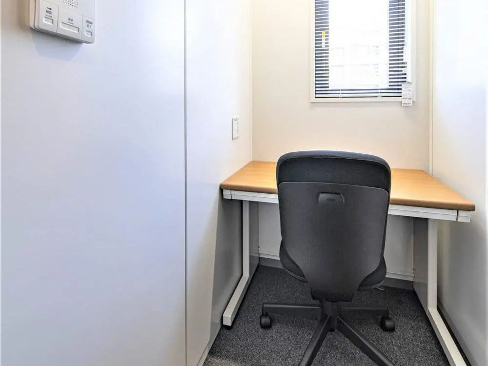 港区三田の1名用オフィス物件（赤羽橋駅徒歩4分、10坪未満）
