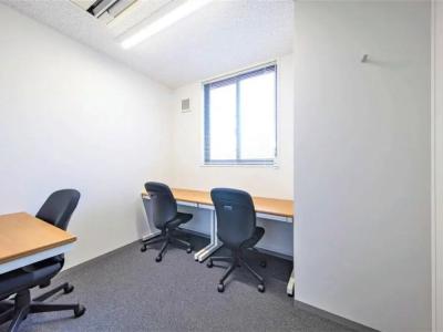港区三田の2-3名用オフィス物件(赤羽橋駅徒歩4分、10坪未満)