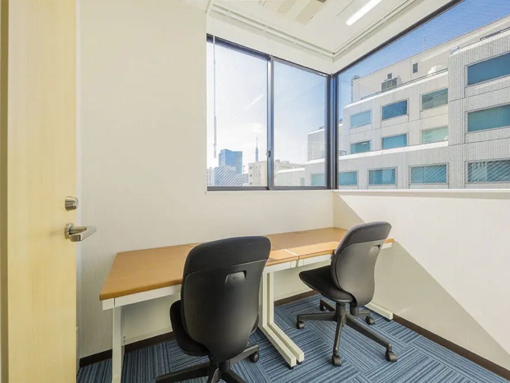 港区新橋の1-2名用オフィス物件（新橋駅徒歩5分、10坪未満）