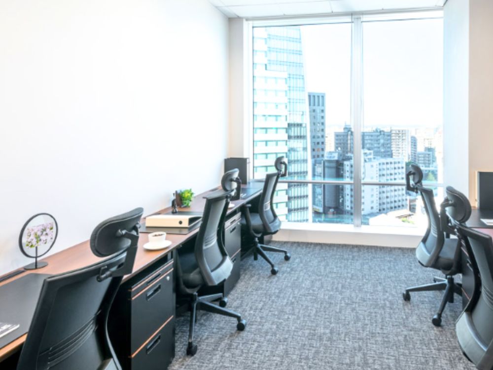 千代田区霞が関の3-6名用オフィス物件（虎ノ門駅徒歩1分、10坪未満）