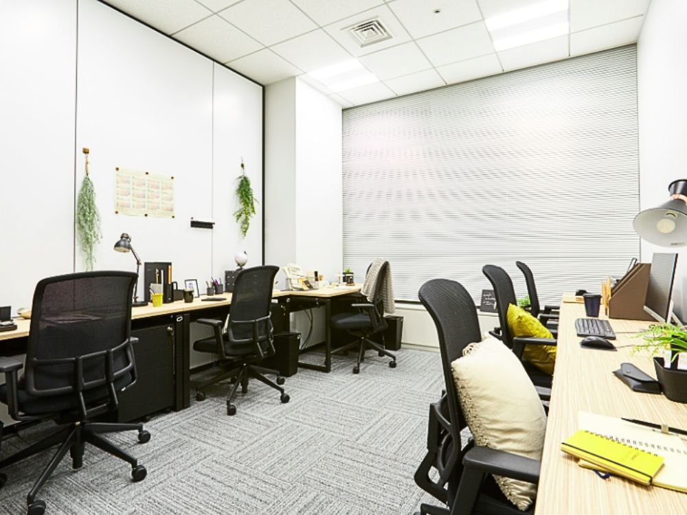 中央区日本橋室町のオフィス物件（三越前駅徒歩1分）