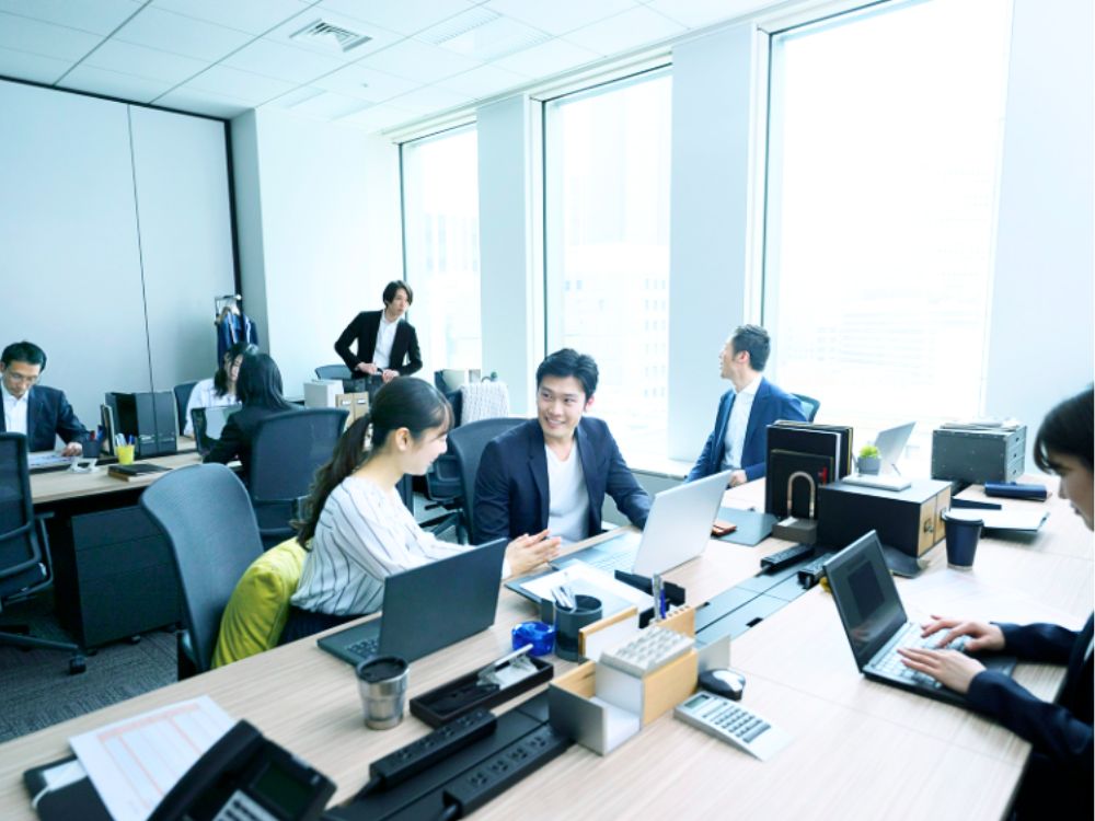 中央区日本橋室町のオフィス物件（三越前駅徒歩1分）