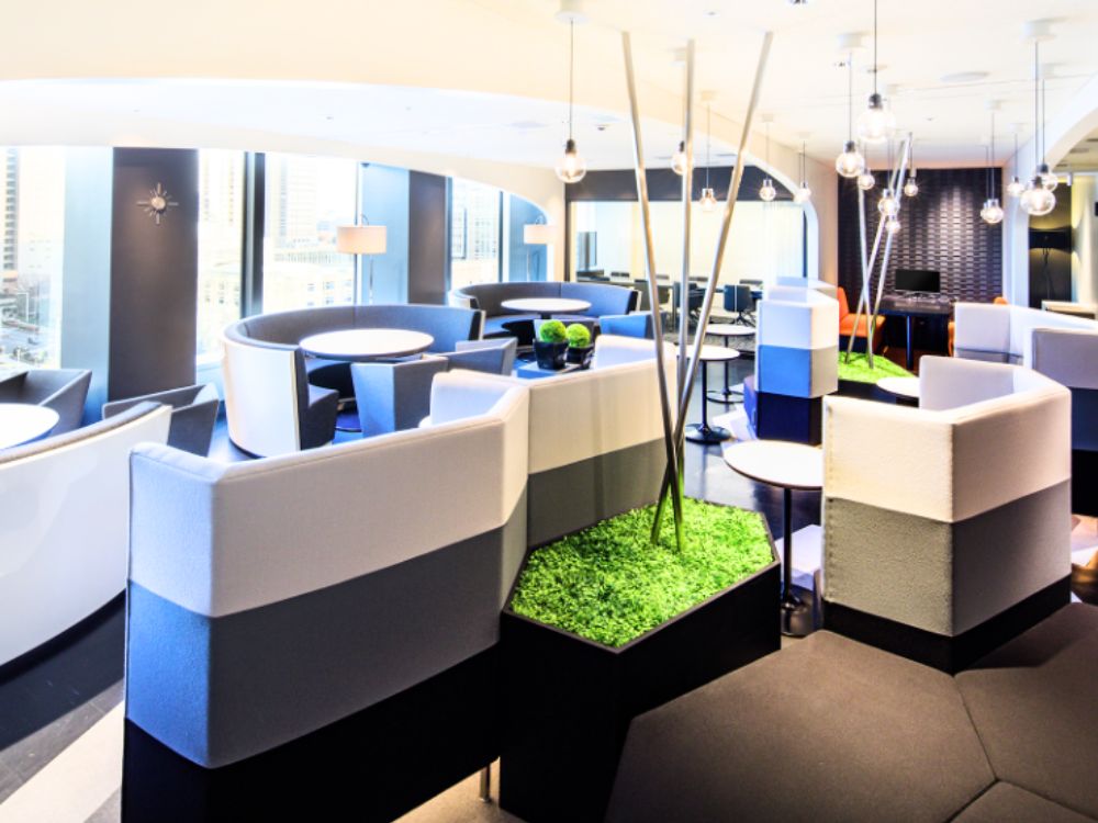 新宿区西新宿のオフィス物件（都庁前駅徒歩1分）