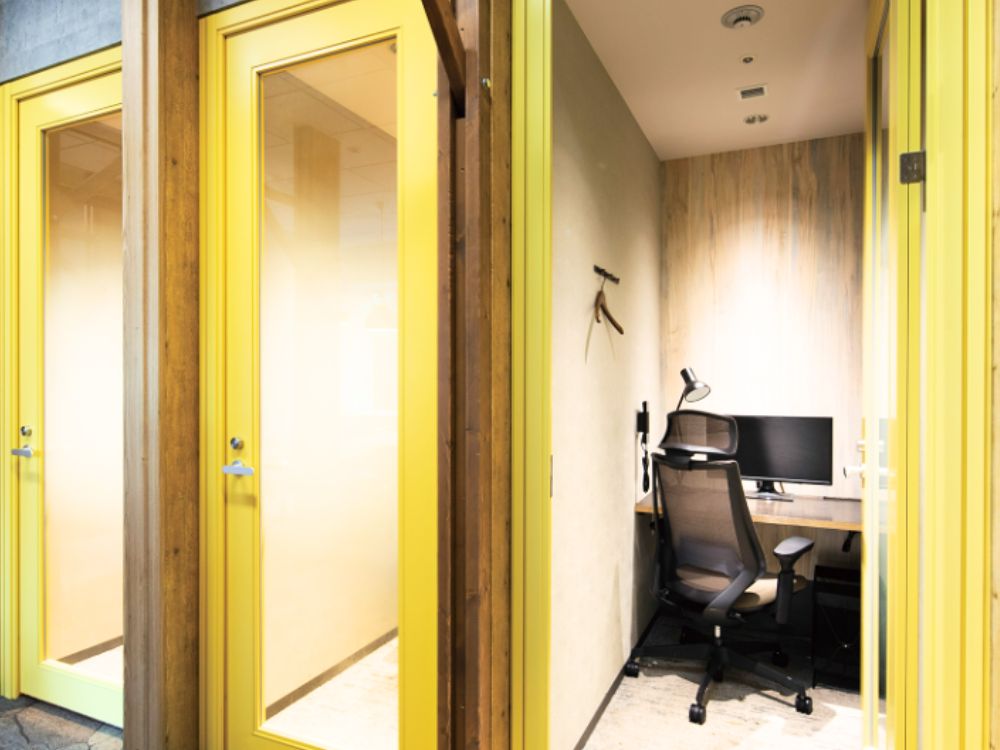 港区東新橋のオフィス物件（汐留駅徒歩1分）